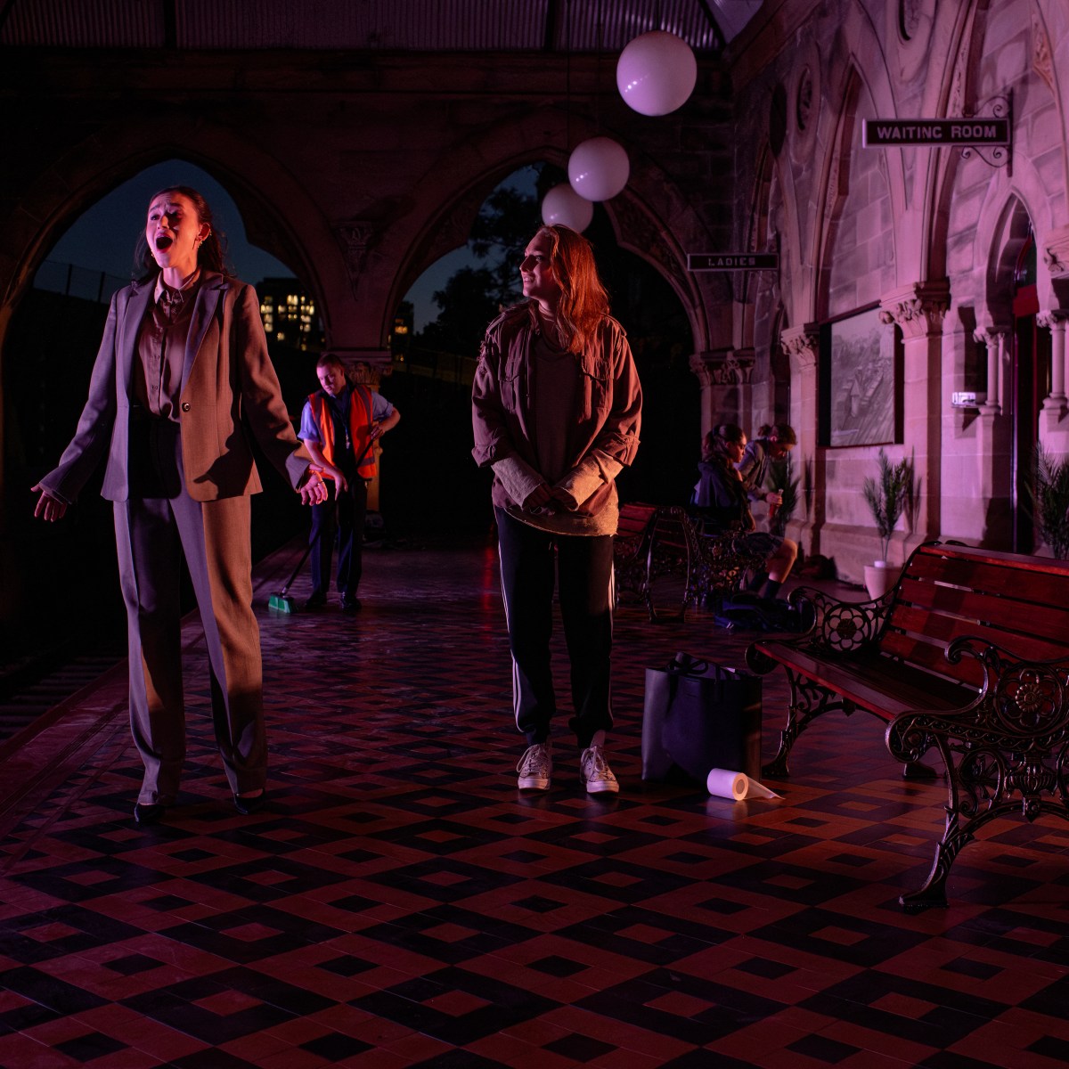 TRACK WORKS, BBT |&nbsp;Review